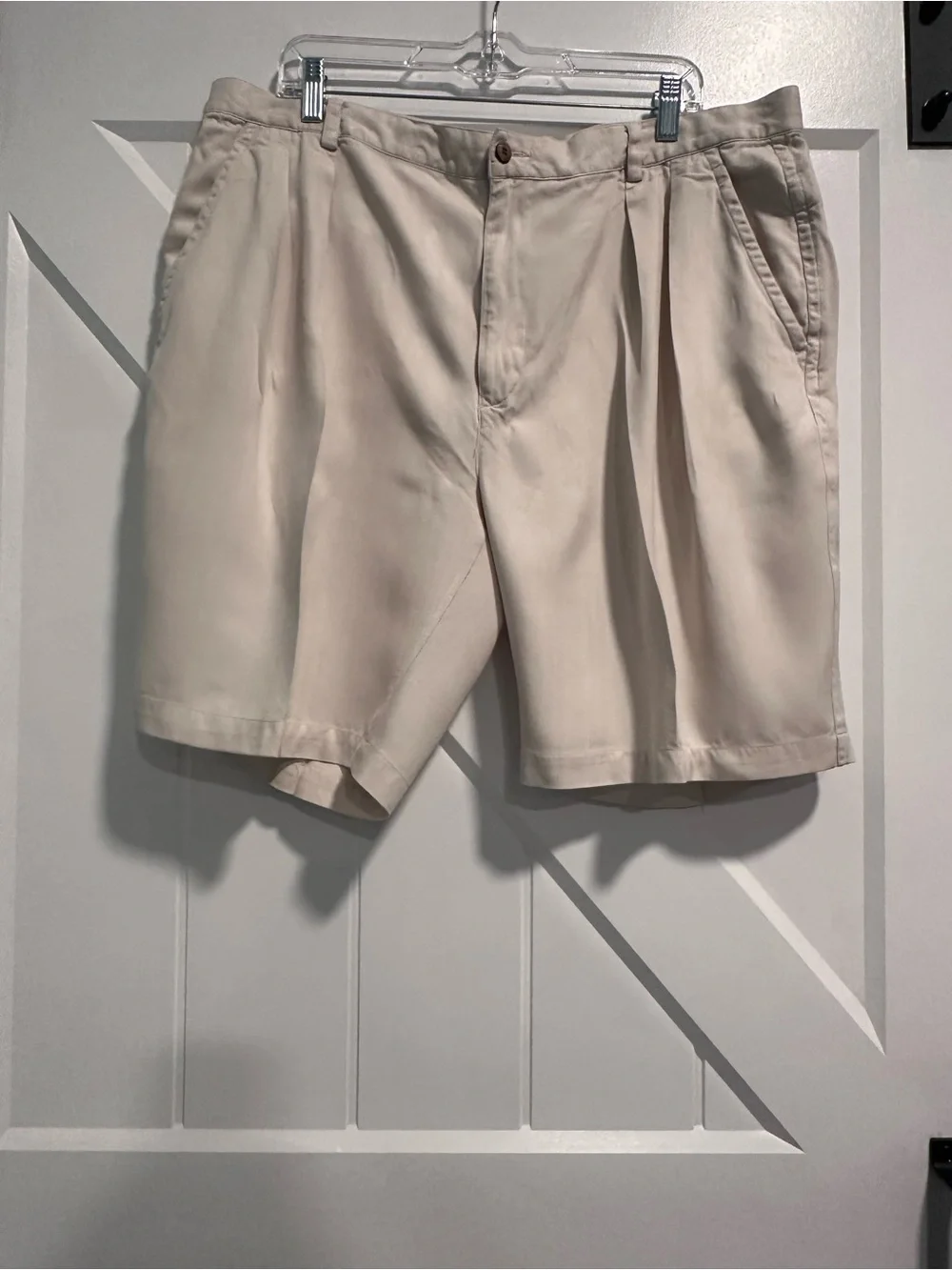 Tommy Bahama Beige Pleated Chino Shorts